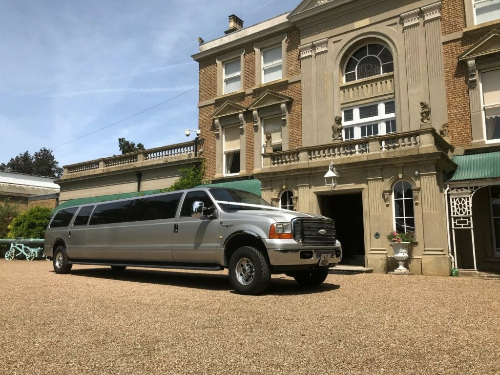 Nottingham Ford Excursion Limo service