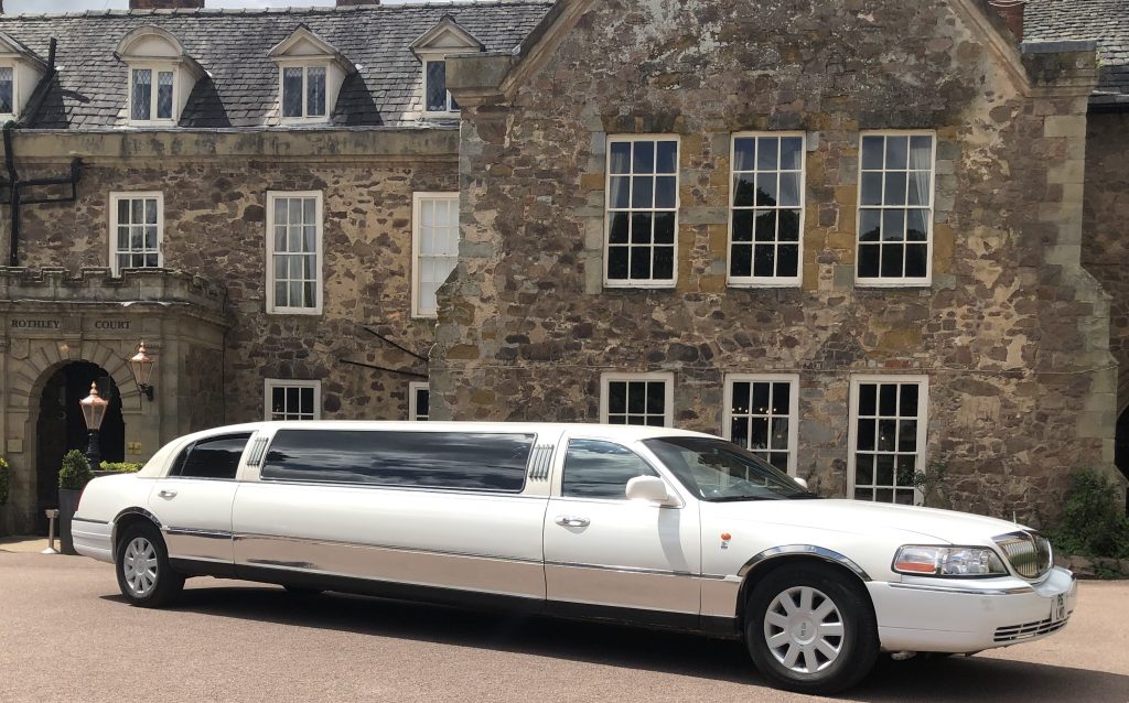 Nottingham Lincoln Town car beside park