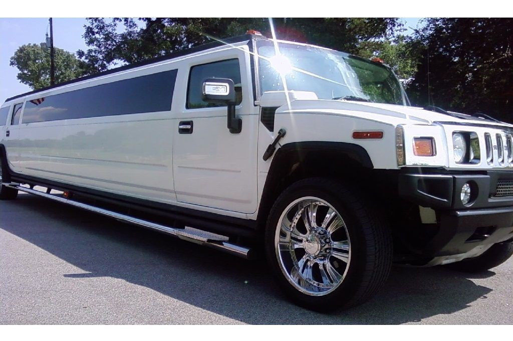 Nottingham White Hummer Limo outdoor