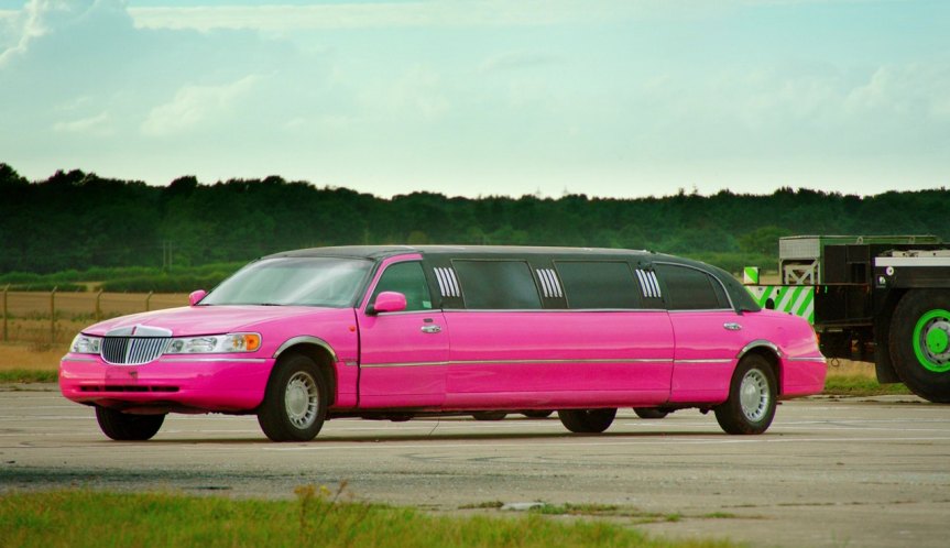 Nottingham Pink Limousine for trip